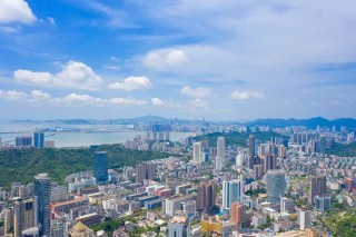 2024最拥挤赛道，经济第一大省广东也要“凑热闹”？