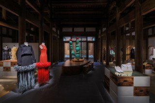 Bottega Veneta 2024冬季系列来源沙漠灵感，MUJI无印良品微型展中国味满满｜是日美好事物