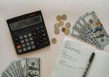 基金净值受哪些因素影响？如何根据基金净值进行投资决策？