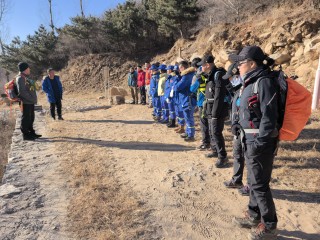 北京一男子独自登山失联，搜救五天后悬崖下发现遗体