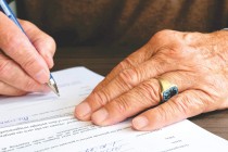如何了解工伤认定流程？工伤认定过程中需要准备哪些材料？