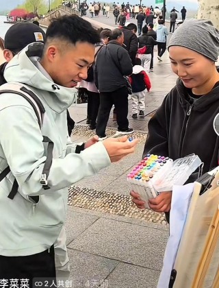 看哭了，95后浙江女孩举办生前的葬礼，换一种方式告别世界
