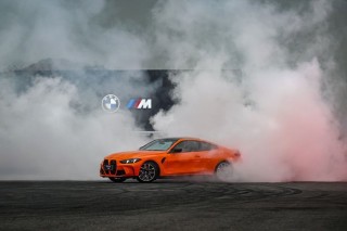 驾驭未来：BMW以创新之姿引领驾趣新纪元