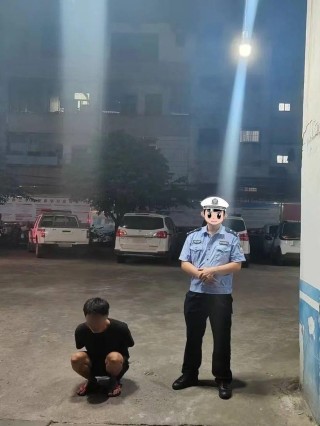外卖骑手离职后做起“网红梦”，摆拍虚假视频播放超千万，广西警方：罚！