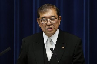 石破茂因堵车没赶上APEC领导人合影