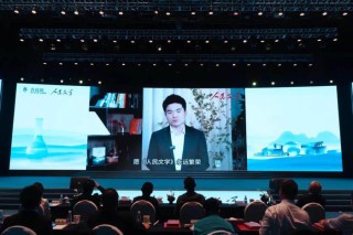 是董宇辉需要文学奖，还是文学需要董宇辉？