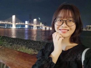 95后AI“天才少女”刷屏！雷军千万年薪挖角