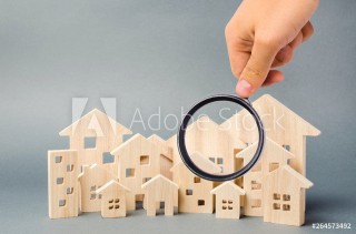 如何评估期货的安全边际及其重要性？这种安全边际如何实际应用于投资决策？