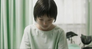 女孩被性侵，是医生发现的，强制报告迟到了吗
