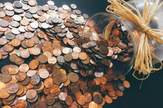 香港的黄金一两价值如何？这些价值如何影响跨境交易？