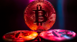 比特币跌至三个月最低 特朗普交易的最后一道堡垒坍塌