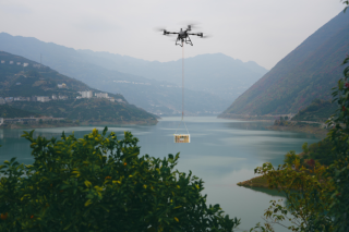 农业无人机进入低空吊运时代，大疆找到新增长点