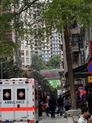 广州15岁男孩在家做实验被炸伤，网传是学校布置的作业，教育局回应