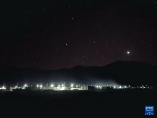 新春走基层·风雪高原行|板房夜话