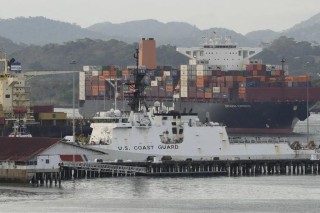 特朗普准备对43国下手，部分国家国民将被全面禁止入境！美军正制订“夺回巴拿马运河”计划，美方称：是否用军事力量取决于巴拿马