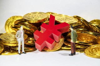 基金跟踪标的的选择标准是什么？这些标准在实际操作中有哪些困难？