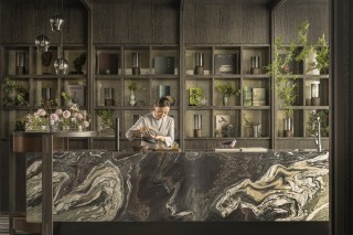 新酒店 ｜ 以水为媒，杭州开启“一城双四季”