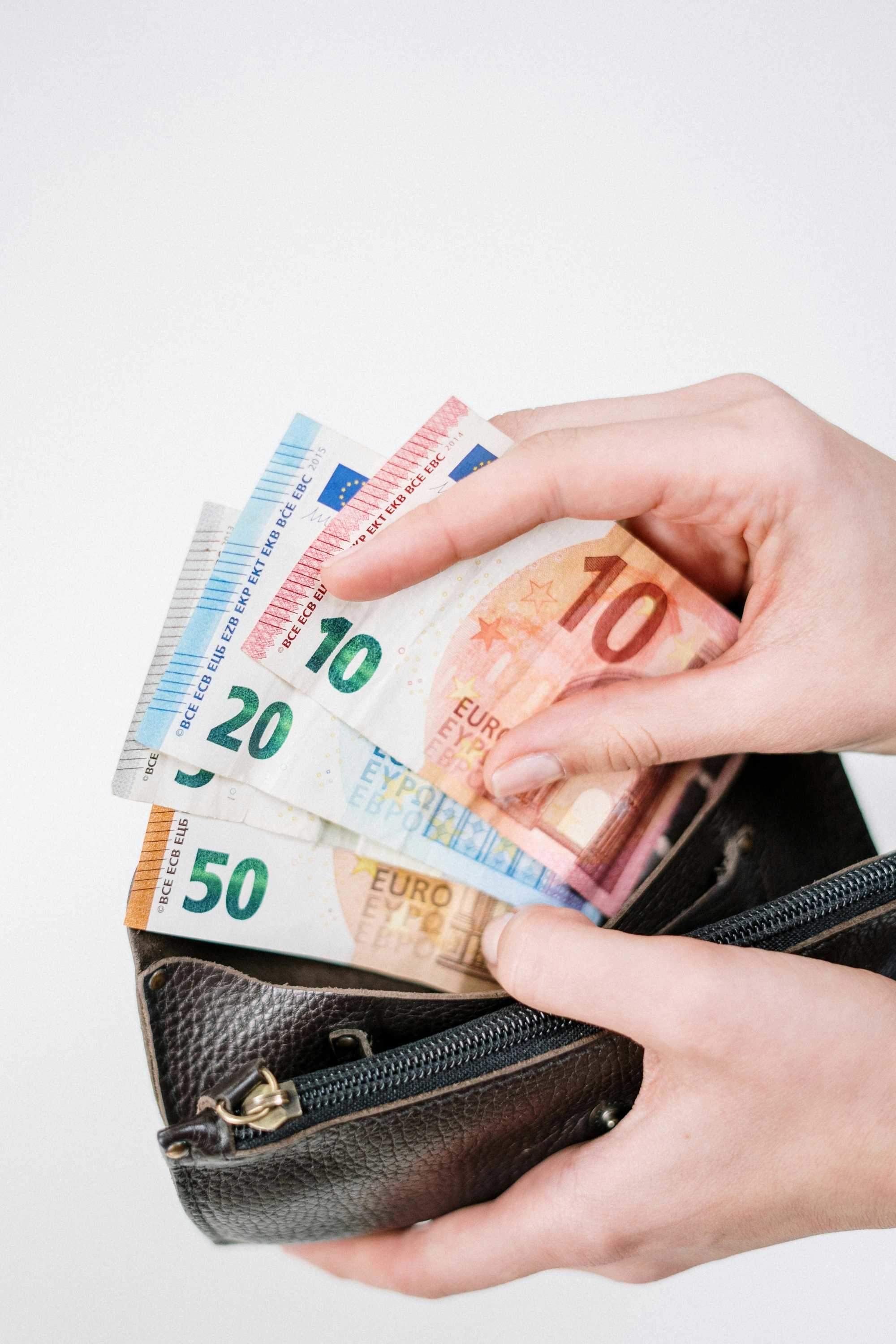 固收的收益来源是什么?这些来源存在哪些风险? 第1张 固收的收益来源是什么?这些来源存在哪些风险? 第1张