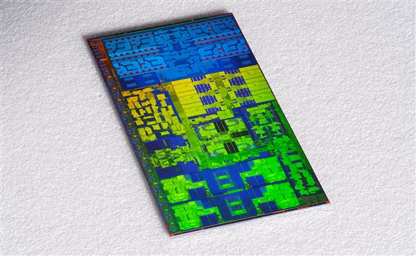 近1.5亿像素！Intel Lunar Lake处理器超高清内核照  第2张
