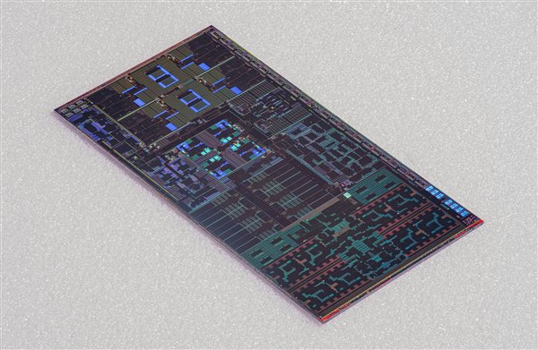近1.5亿像素！Intel Lunar Lake处理器超高清内核照  第10张